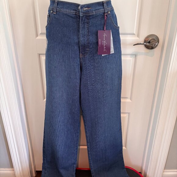 Gloria Vanderbilt Sparkle Amanda Stretch Average Fit Blue Jeans Size 18 NWT - Picture 1 of 8